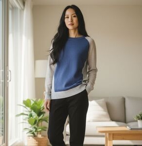 EUC T/O Sweaters Size Small Blue & Gray Long Sleeved Raglan Top!!